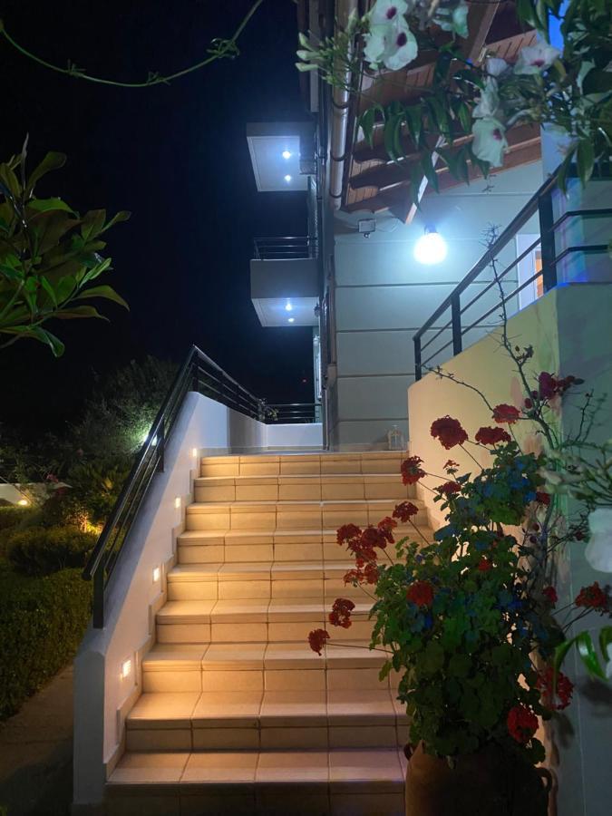 Dimitris Corinthian Villa 벌하티 외부 사진